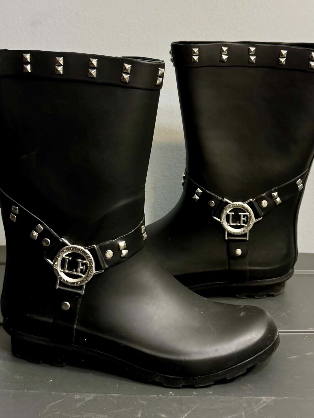 London Fog Studded Rubber Rain Boots Size 37